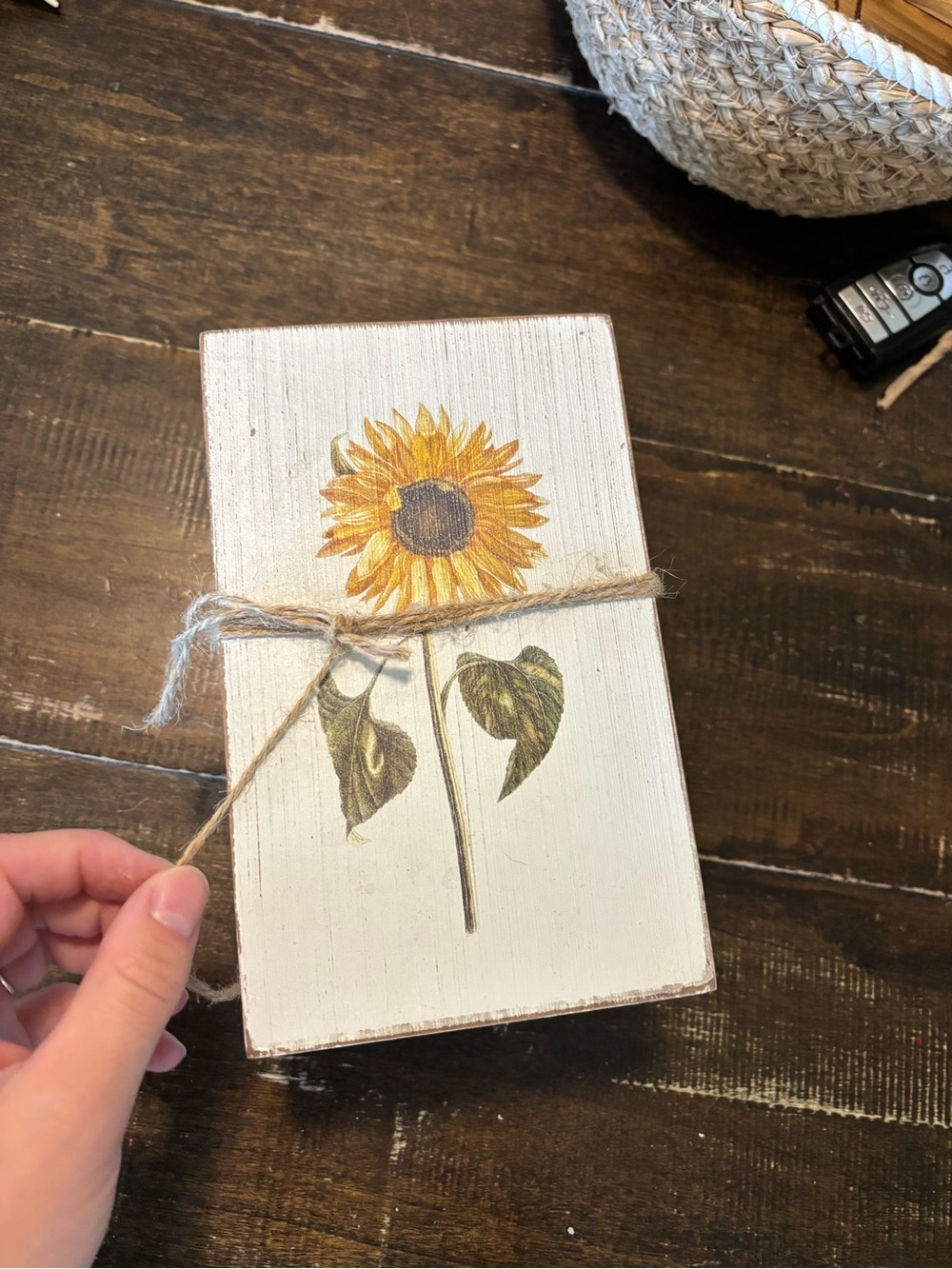 Quill to Paper by Sixtrees Handcrafted White Home Party Decoration - Picture 2 of 3